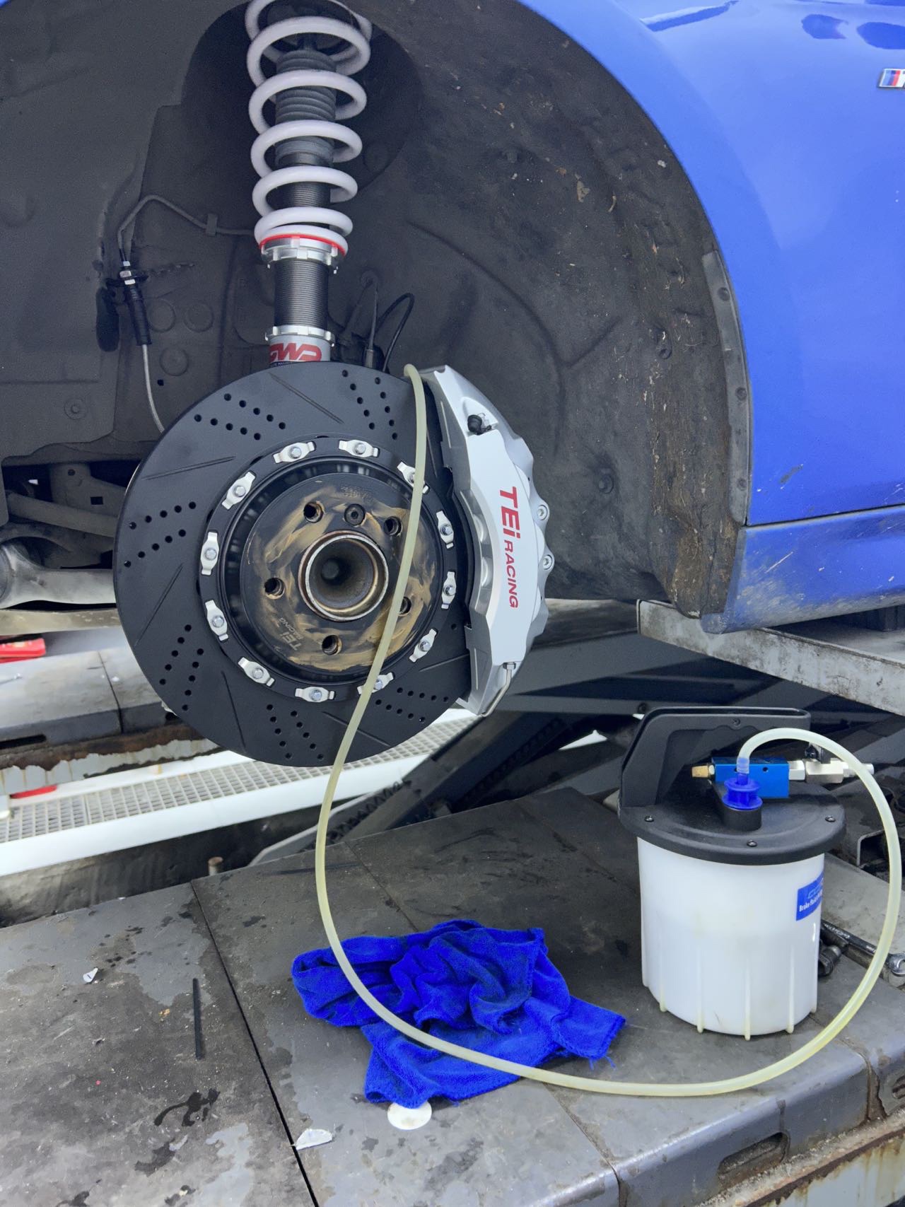 宝马3系 TEI刹车