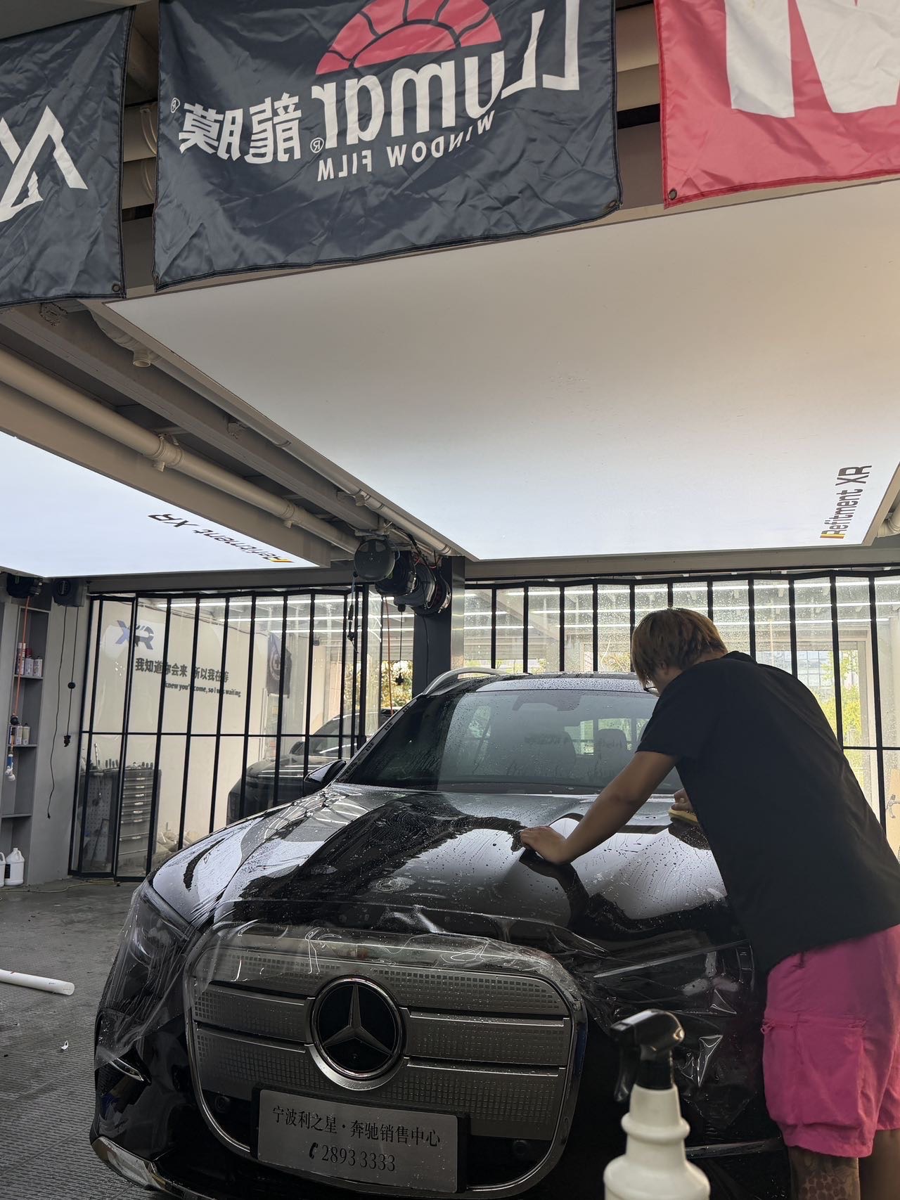 2027款奔驰GLC350（新能源）装贴AX隐形车衣和玻璃膜案例分享